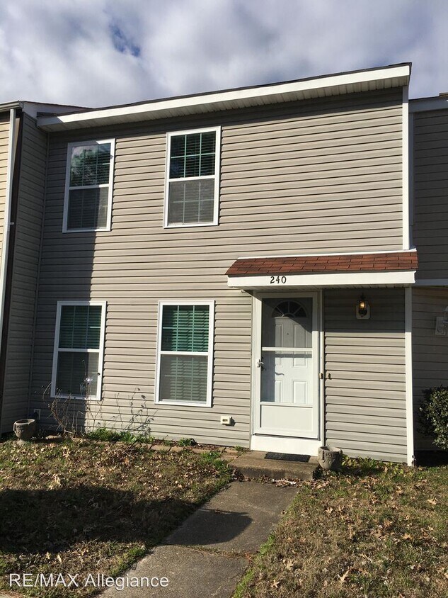 Primary Photo - 3 br, 3 bath House - 240 THALIA TRACE DRIVE