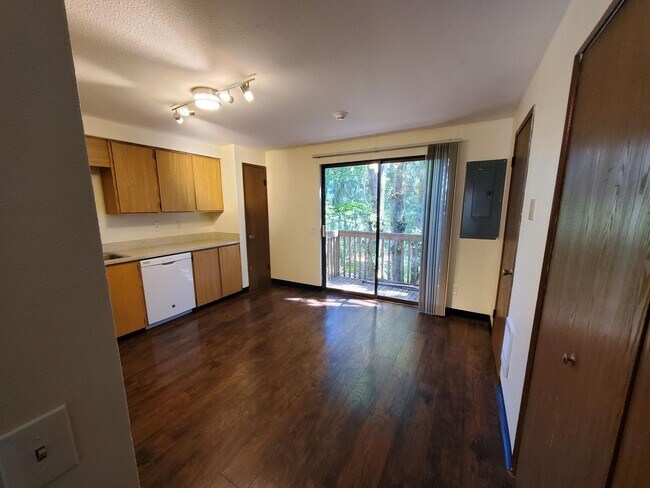 Foto del interior - Crestview Townhomes