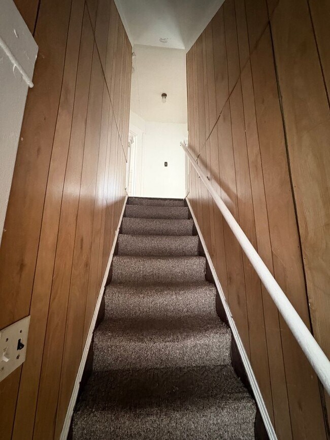 Foto del edificio - 1441 W Wood St