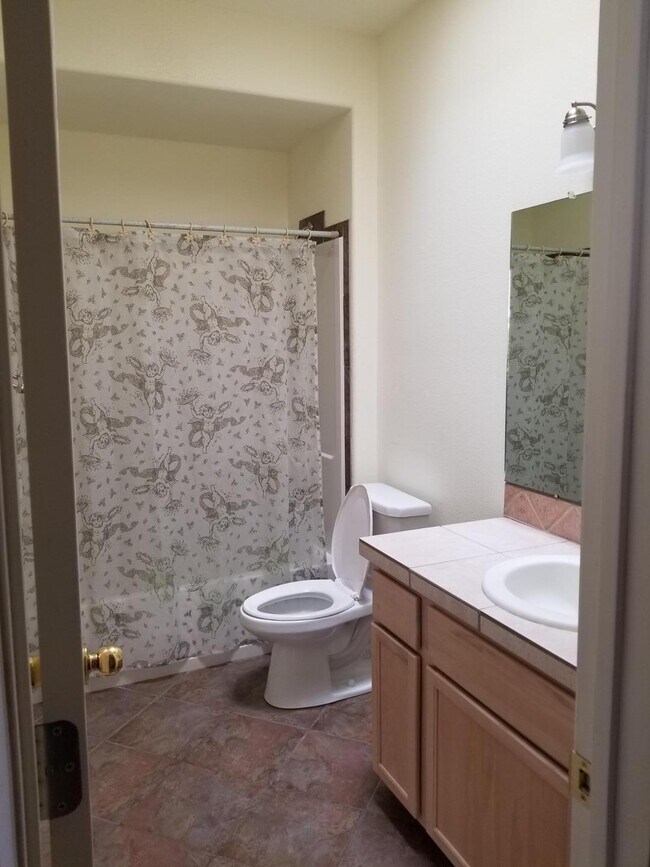 Foto del edificio - 469 Garden Ave SW