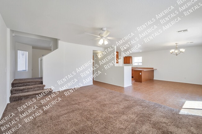 Building Photo - 3 Bedrooms & Den with New Paint!