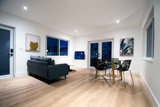 Building Photo - 3666 NE 168th St