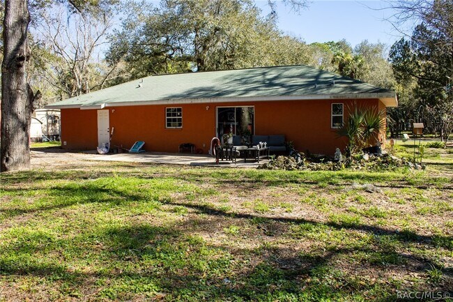 Building Photo - 130 N Hawthorne Dr
