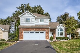 Building Photo - 53 Falcon Pl