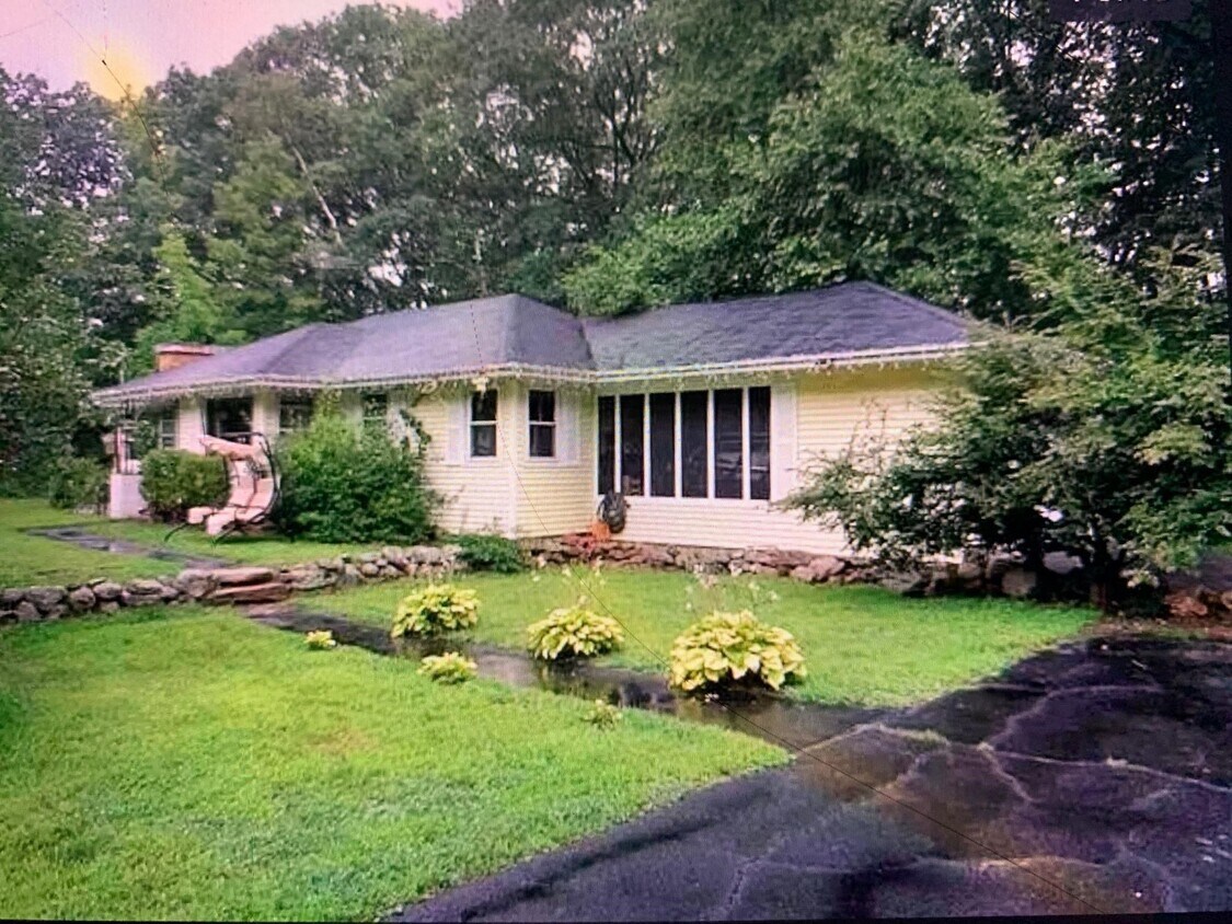 57 Campbell Rd, Bedford, NH 03110 House Rental in Bedford, NH