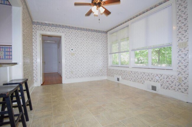 Foto del edificio - 1509 E 4th St