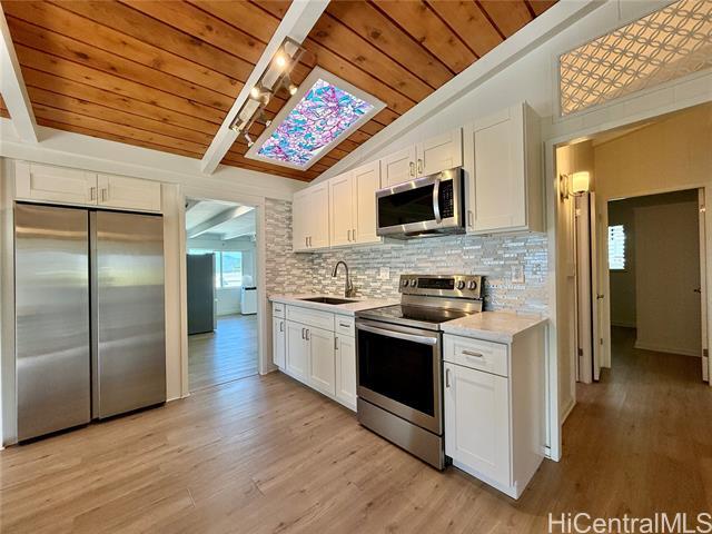 Building Photo - 2422 Anihinihi St