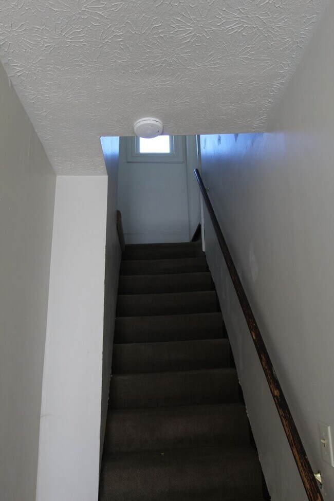 Foto del edificio - Upstairs Studio Apartment