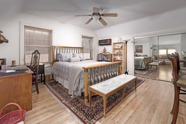 Bedroom and study - 147 Dempster St