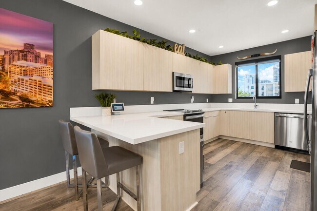 Foto del edificio - 4716 NW 84th Ct