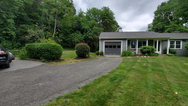 Building Photo - 71 Woodchuck Hill Rd