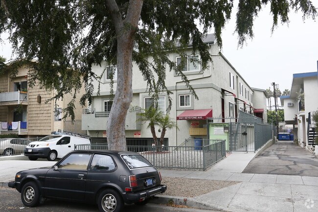 Foto del edificio - 3321 Keystone Ave