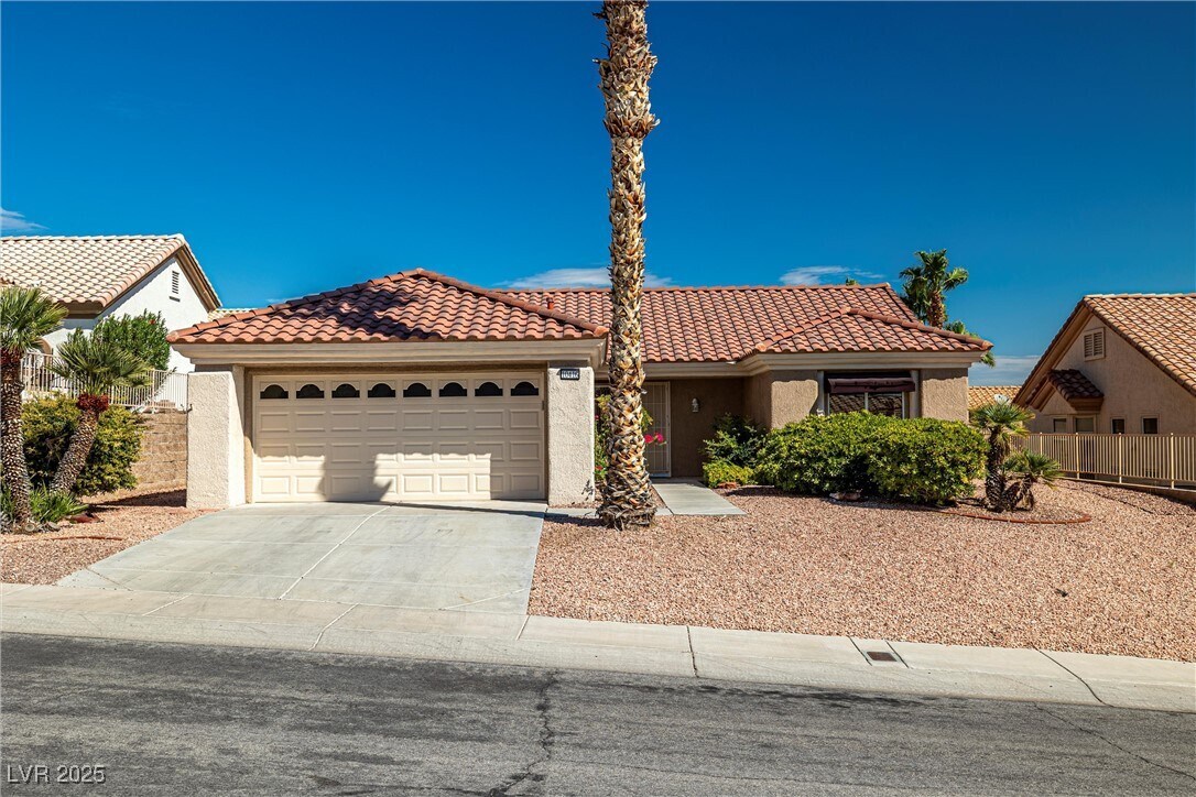 Foto principal - 10416 W Linfield Pl