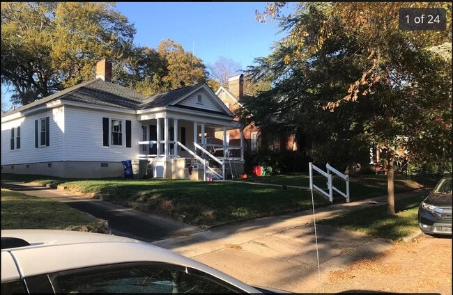 Building Photo - 604 Woodland St