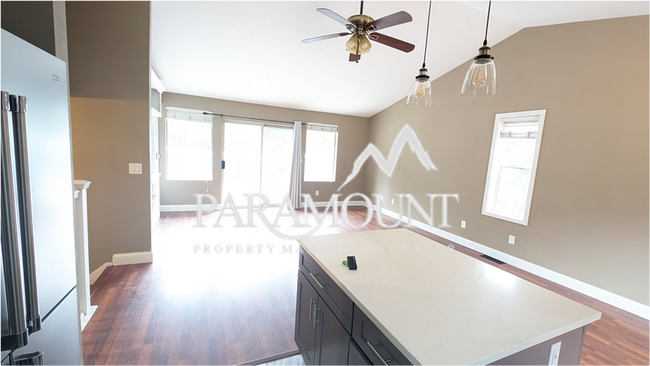 Building Photo - Gorgeous 3 Bedroom in Port Orchard!
