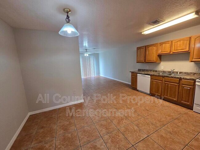 Foto del edificio - 1212 Fairway Dr