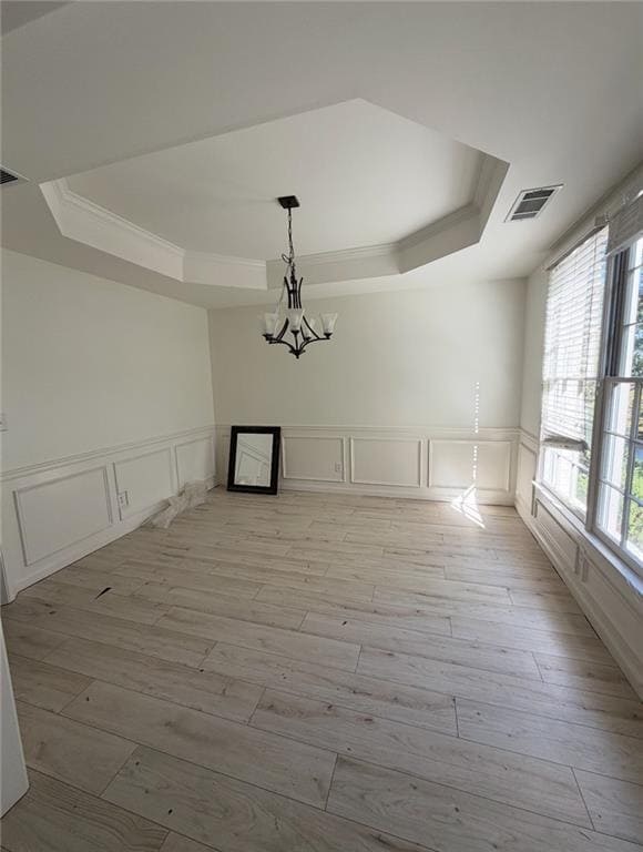 Building Photo - 5868 Valine Way