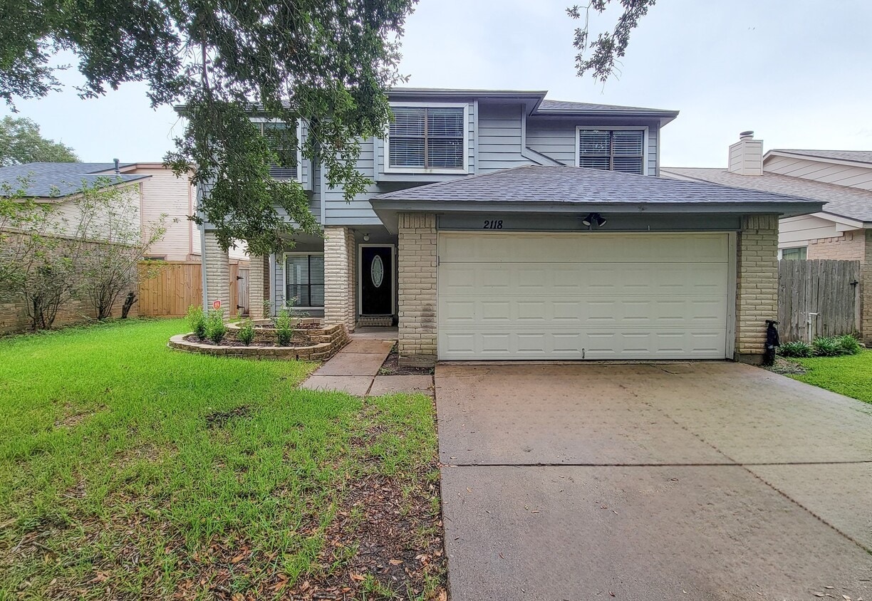 Primary Photo - 2118 Creekshire Dr