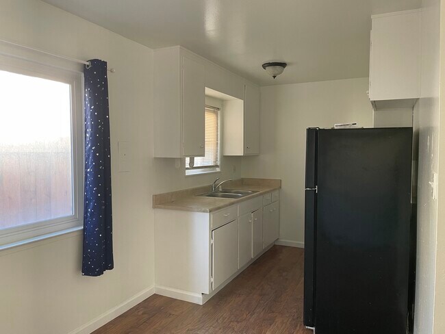 Kitchen - 140 Kiely Blvd