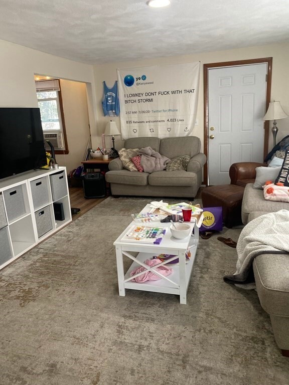 Building Photo - 163 College Ave