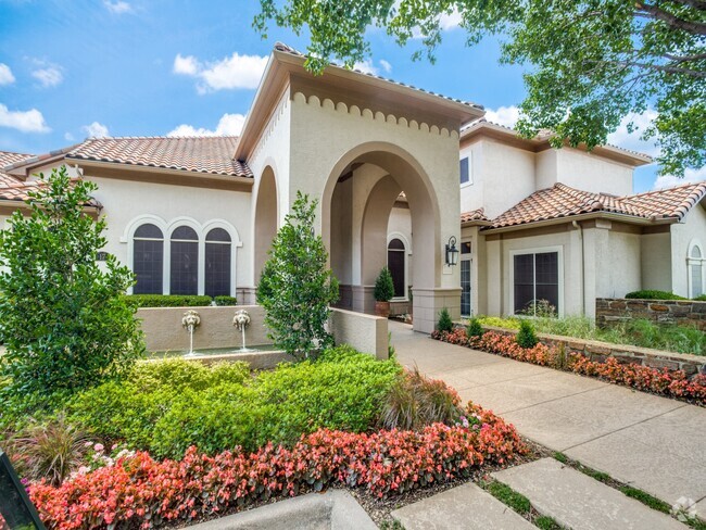 Clubhouse - La Ventura Apartments