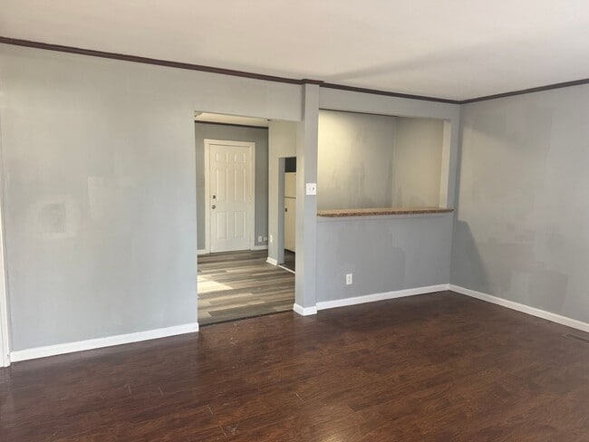 Building Photo - Charming 3BR/1BA Ranch in Martindale-Brightwood Neighborhood