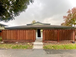 Building Photo - 5575 Magnolia Terrace