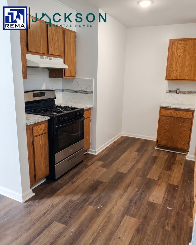 Photo - 891 North 41st St, Apartment