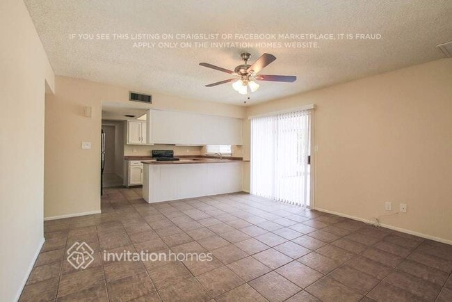 Foto del edificio - 17007 N 49th Ave