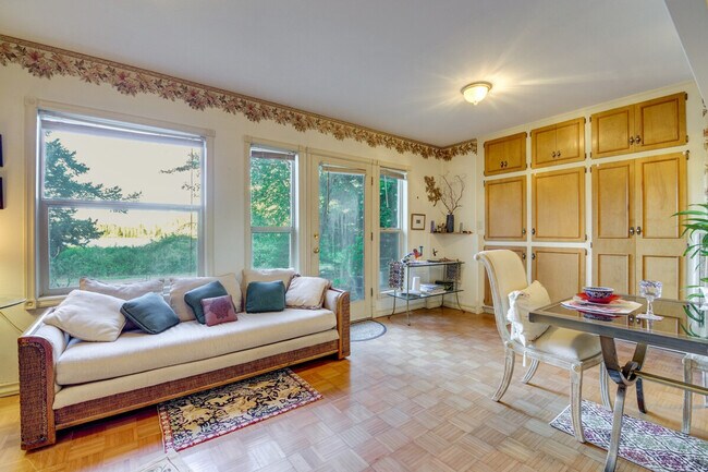 Foto del edificio - 1421 Landes St