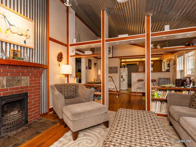 Foto del edificio - 41 McDade St