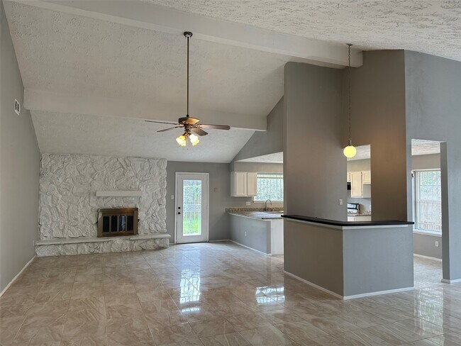 Building Photo - 14803 Wind Cave Ln
