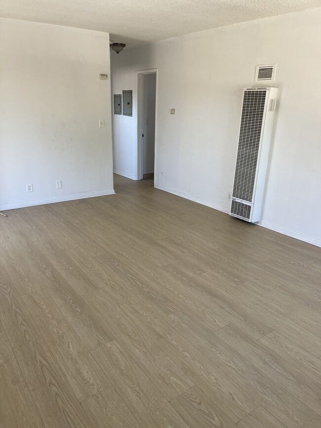 Foto del edificio - 2929 S Orange Dr