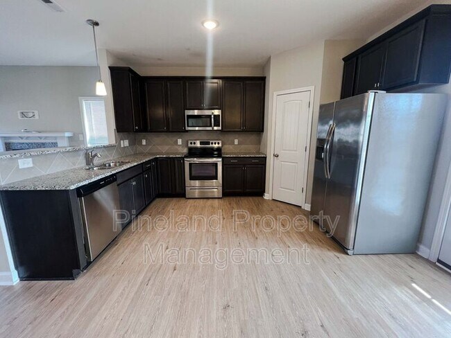 Foto del edificio - 388 Dundee Farm Rd