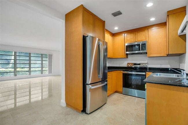 Foto del edificio - 50 Park Dr