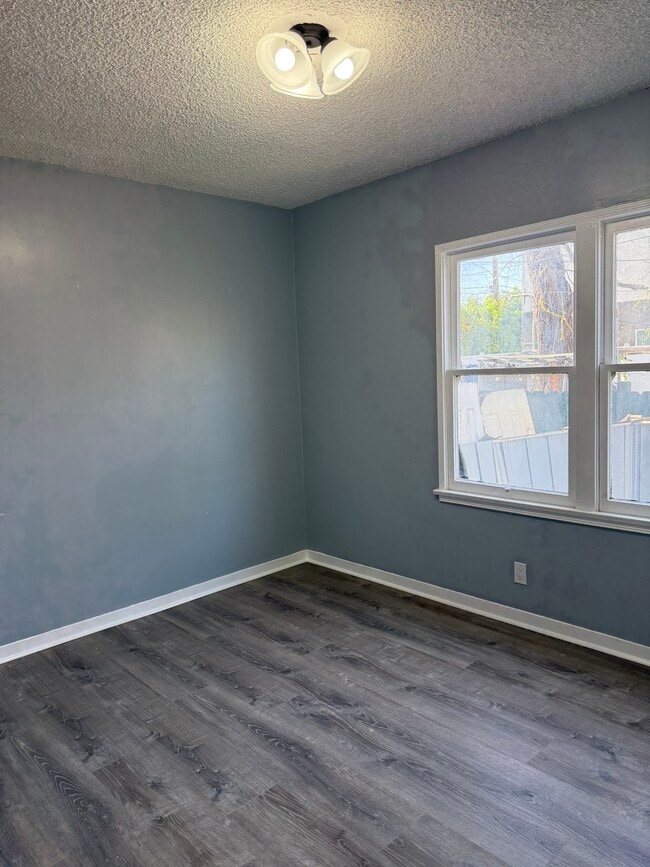 Building Photo - 11456 Albers St