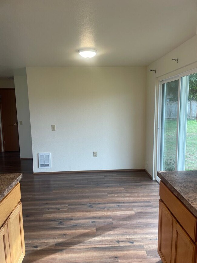 Building Photo - 17222 161st Place SE