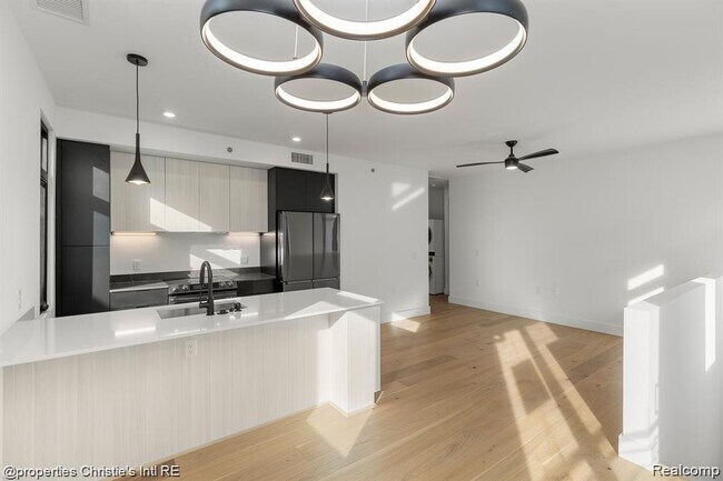 Foto del edificio - 1642 Bagley St