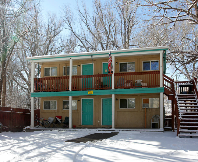 Foto del edificio - Creekside Apartments