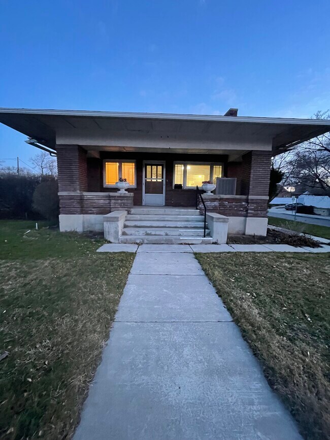 Foto del edificio - 264 E 4800 S