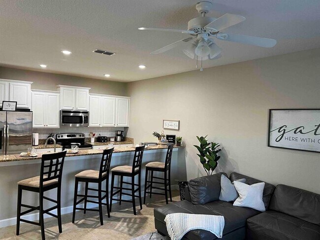 Foto del edificio - 8947 Candy Palm Rd