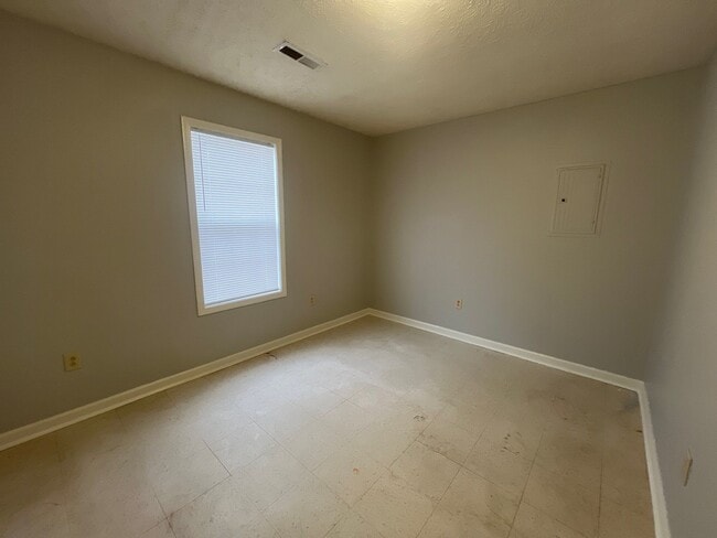 Building Photo - 432 Preston St