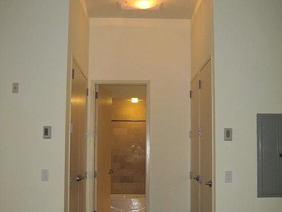 Living - 25 Leroy Pl