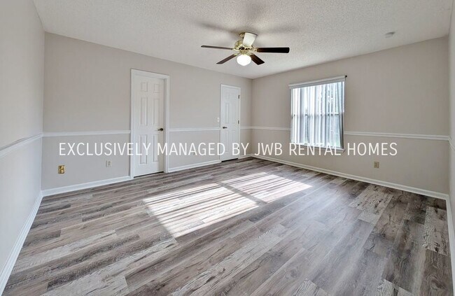 Foto del edificio - 4483 Cobblefield Cir E