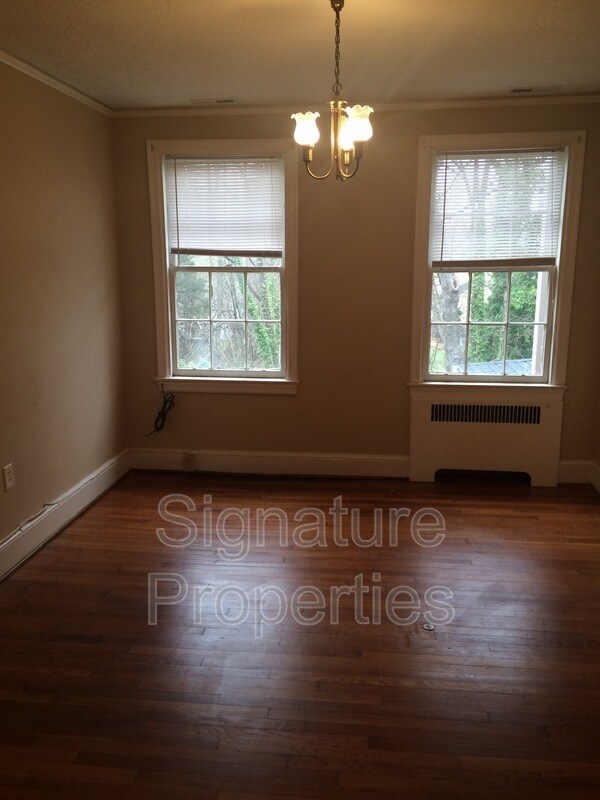 Foto del edificio - 534 Logan St
