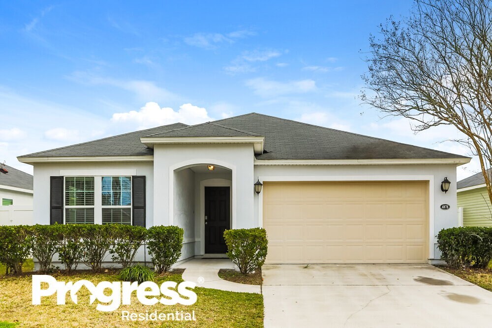 Foto principal - 4878 Creek Bluff Ln
