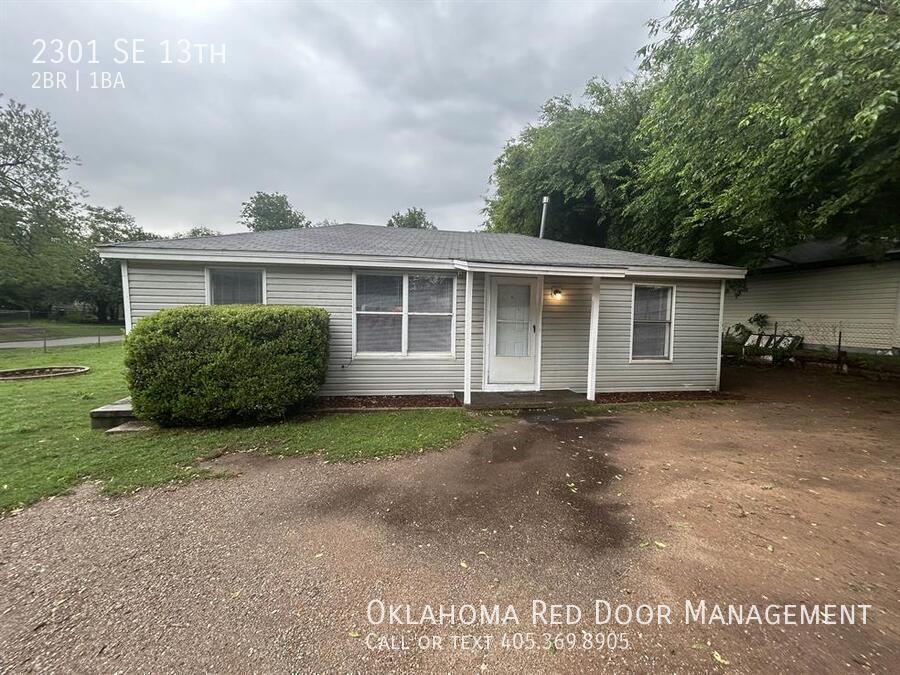 Foto principal - 2301 SE 13th St