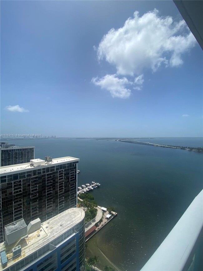 Foto del edificio - 2101 Brickell Ave