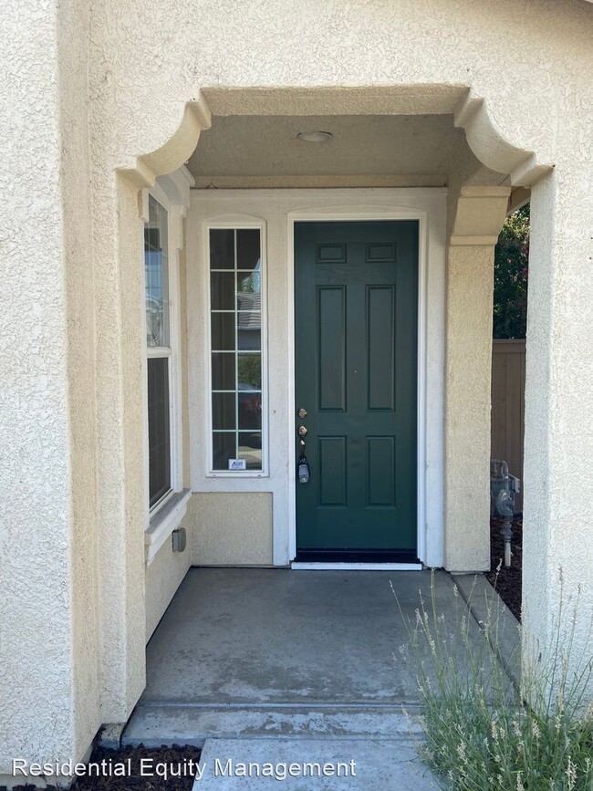 Building Photo - 2 br, 2.5 bath House - 3108 Mowbray Way