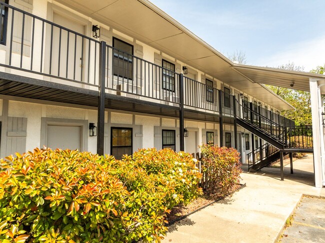 Building Photo - The Cherry Tree: 1 & 2 Bedroom Apartments